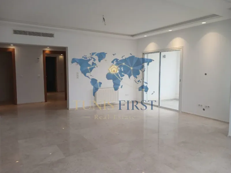 A vendre appartement S+2  à Gammarth — Gammarth