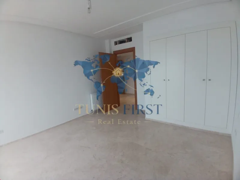 A vendre appartement S+2  à Gammarth — Gammarth