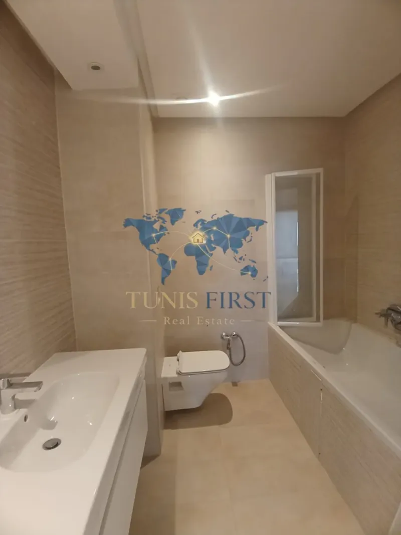 A vendre appartement S+2  à Gammarth — Gammarth