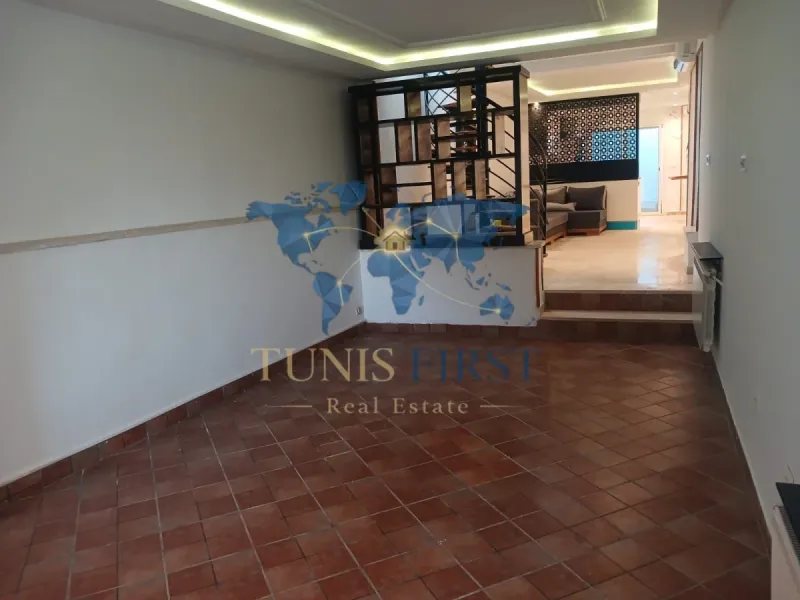 A louer un duplex S+3 à Carthage Amilcar — Amilcar