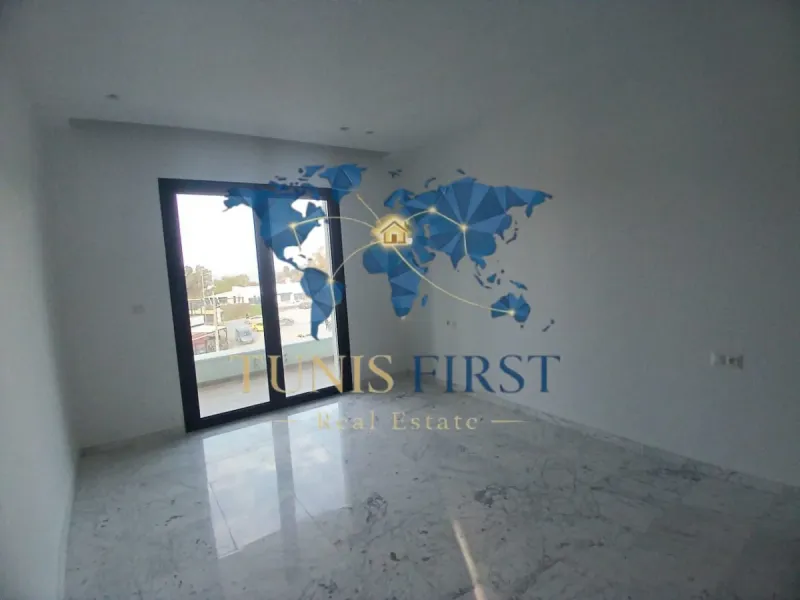 A louer appartement S+3 avec vue mer à La Marsa — Sidi abdelaziz