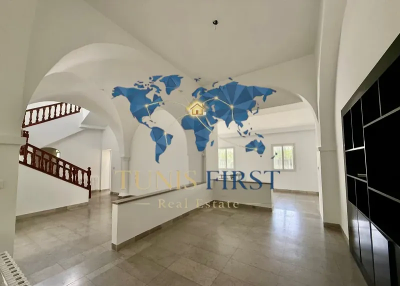 A louer Villa S+4 à Marsa Ville — Marsa ville