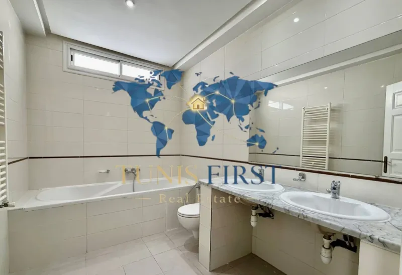 A louer Villa S+4 à Marsa Ville — Marsa ville