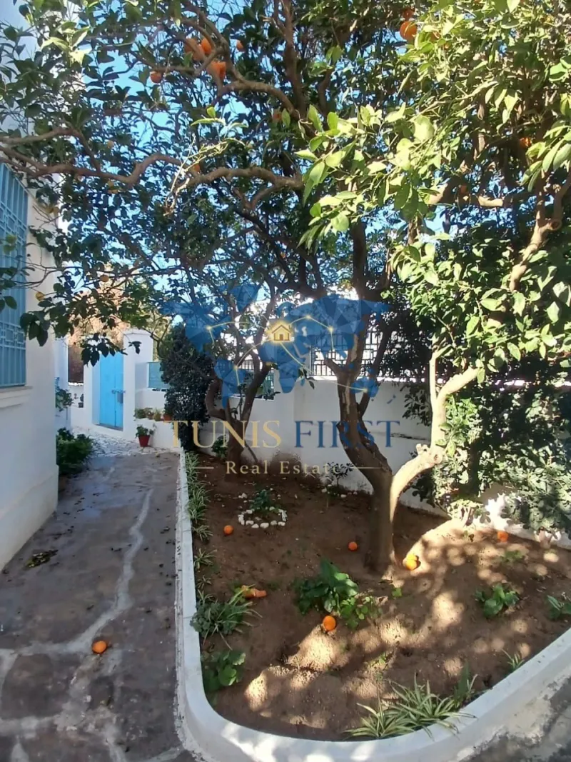 A louer etage de villa S+3 à Marsa corniche²