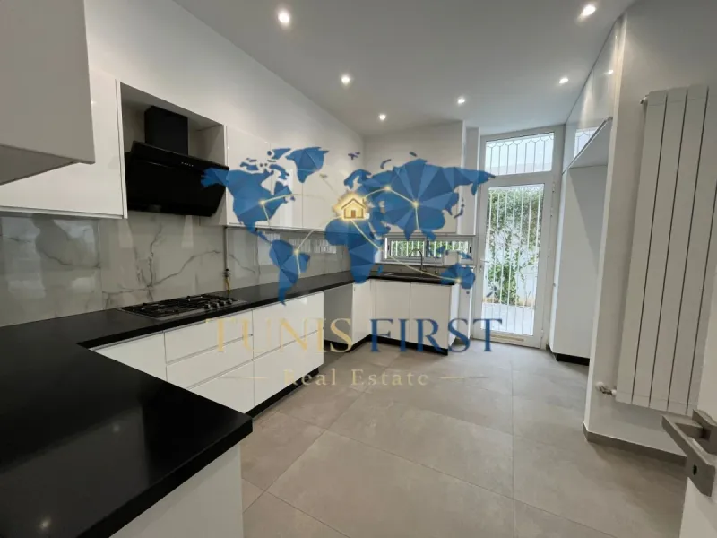 A louer une villa s+4 à Gammarth — Gammarth