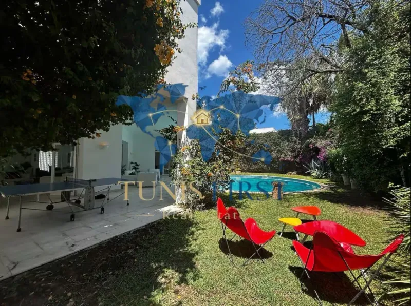 A louer Villa S+5 meublée à la Marsa — Marsa Ennassim