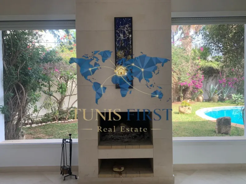 A louer Villa S+5 meublée à la Marsa — Marsa Ennassim