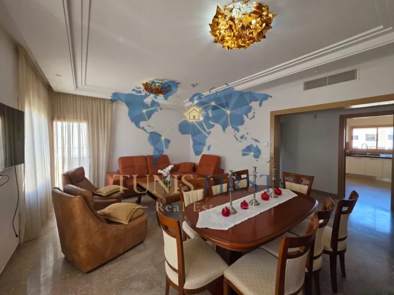 A vendre appartement S+3 à jardin de Carthage — La Marsa