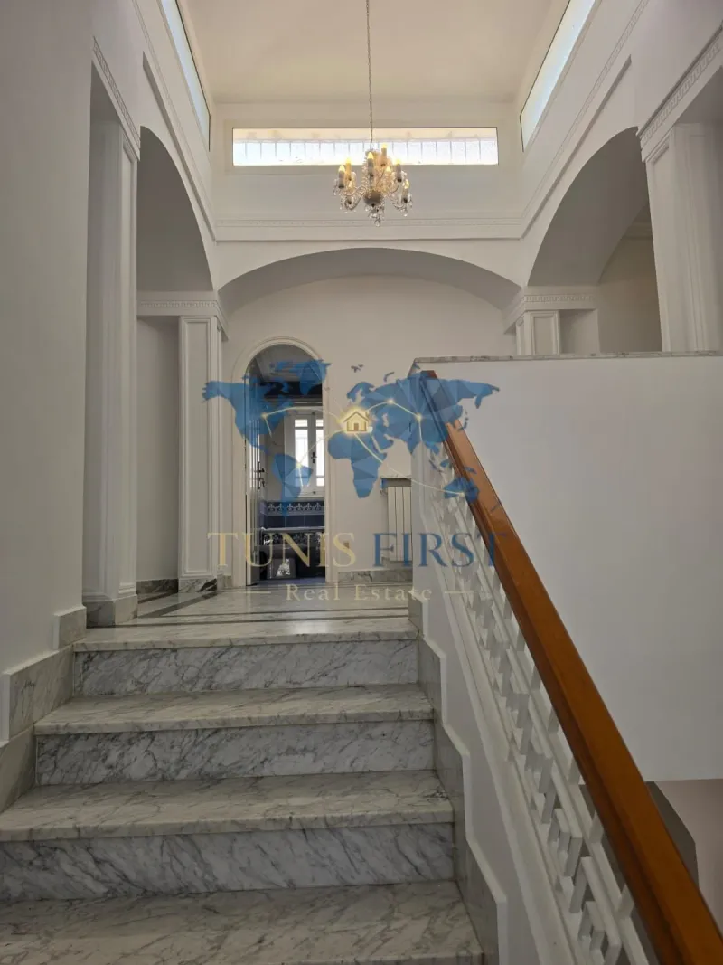 A vendre magnifique Villa à cité les pins — Cité les pins - El Maalaga