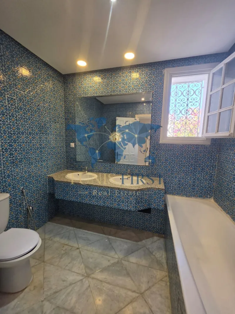 A louer villa d'exception avec jardin et piscine à Carthage — Carthage