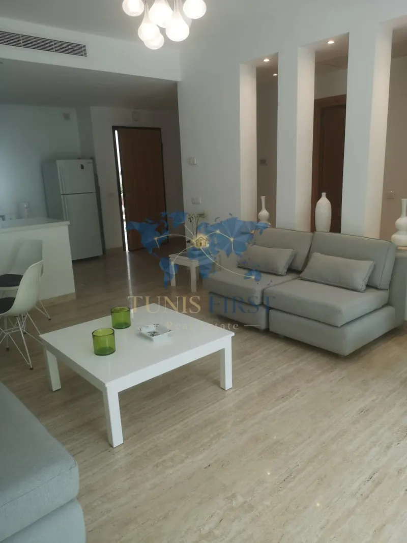 A louer S+1 meublé avec jardin à Marsa Nassim — Cité les pins - El Maalaga
