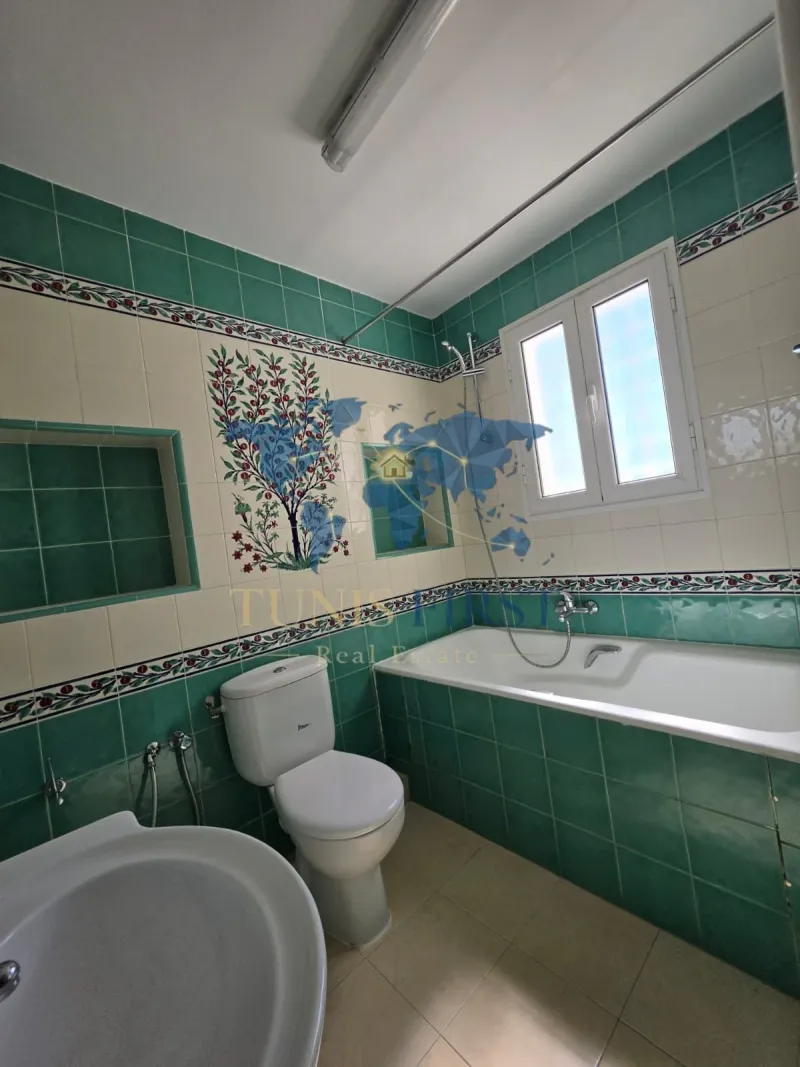 A louer villa S+4 à Carthage — Carthage