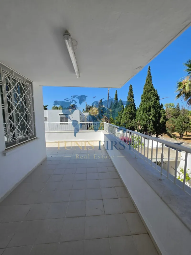 A louer villa S+4 à Carthage — Carthage