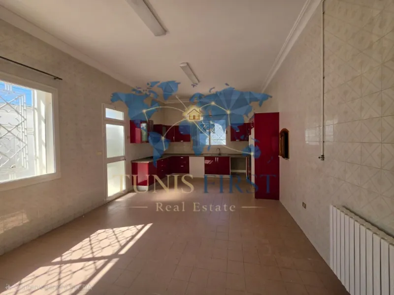 A louer villa S+4 à Carthage — Carthage