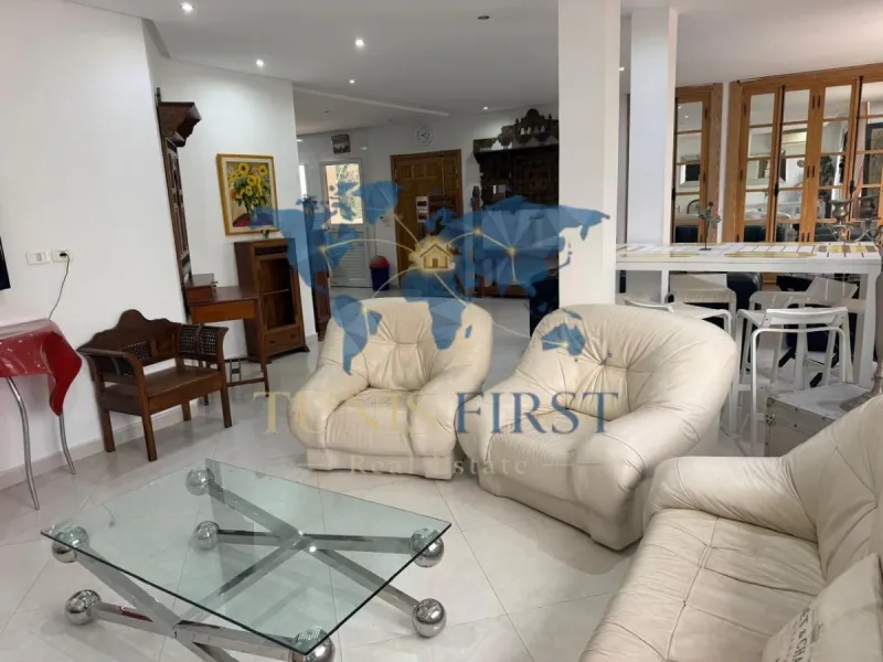 A Louer Étage Villa S3 Meublé à La Marsa — Marsa ville