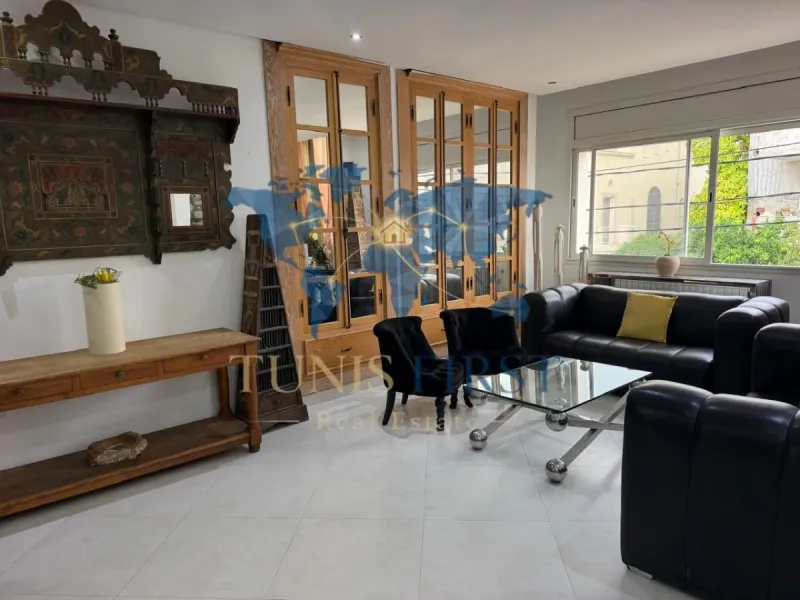 A Louer Étage Villa S3 Meublé à La Marsa — Marsa ville