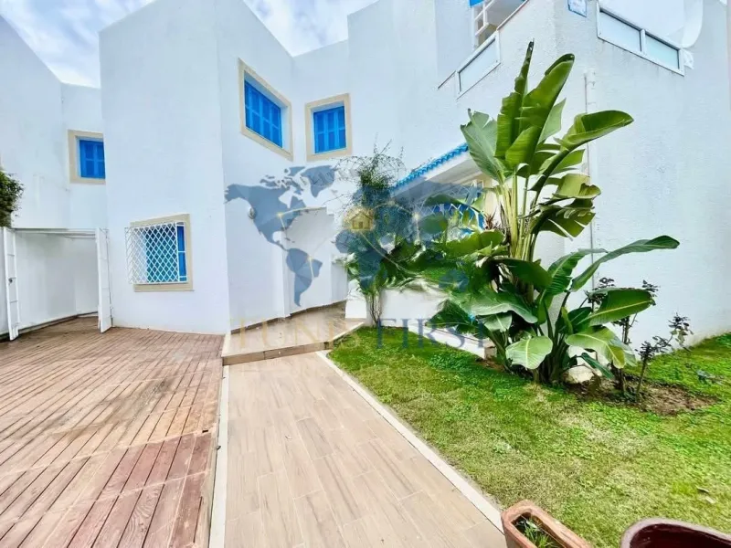 A louer Duplex avec piscine à Cité El Khalil — Cite El Khalil
