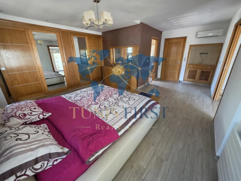A Louer Grandiose Villa avec piscine Meublé à La Marsa — Marsa Ennassim