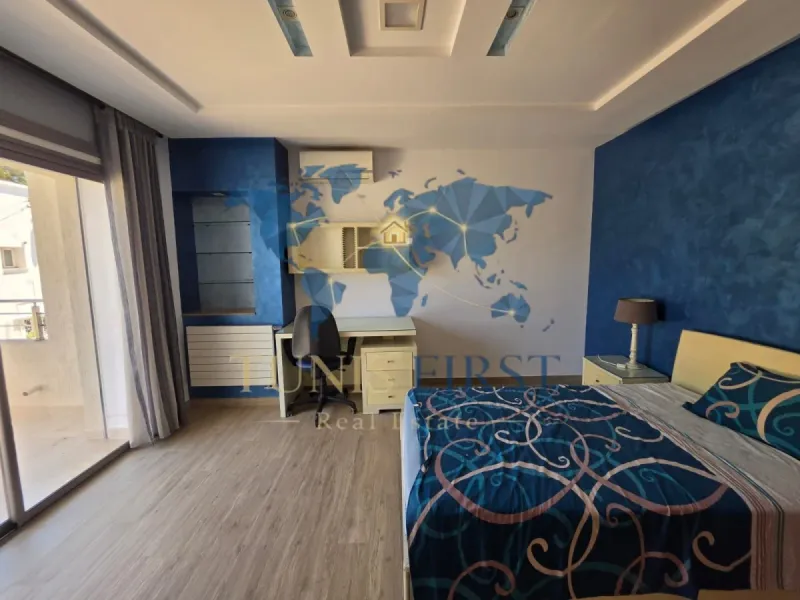 A Louer Grandiose Villa avec piscine Meublé à La Marsa — Marsa Ennassim