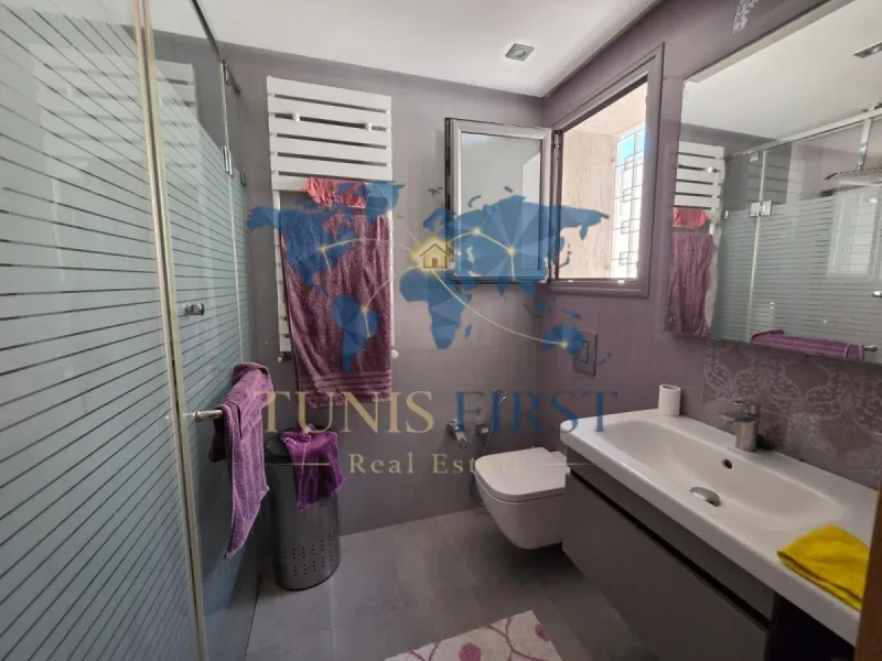 A Louer Grandiose Villa avec piscine Meublé à La Marsa — Marsa Ennassim