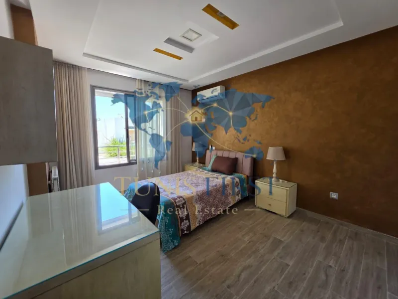 A Louer Grandiose Villa avec piscine Meublé à La Marsa — Marsa Ennassim