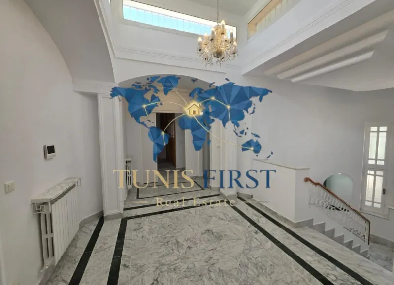 A Louer magnifique Villa à cité les pins — Cité les pins - El Maalaga