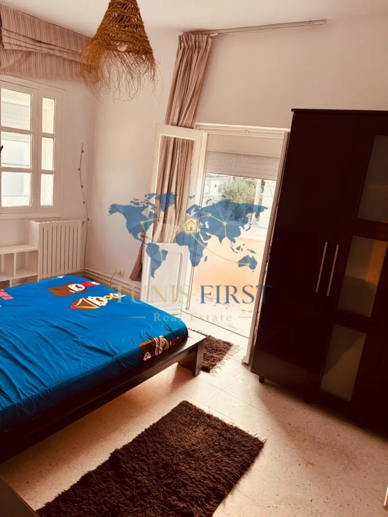 A Louer Étage Villa S3 Semi Meublé à La Marsa Plage — Marsa ville