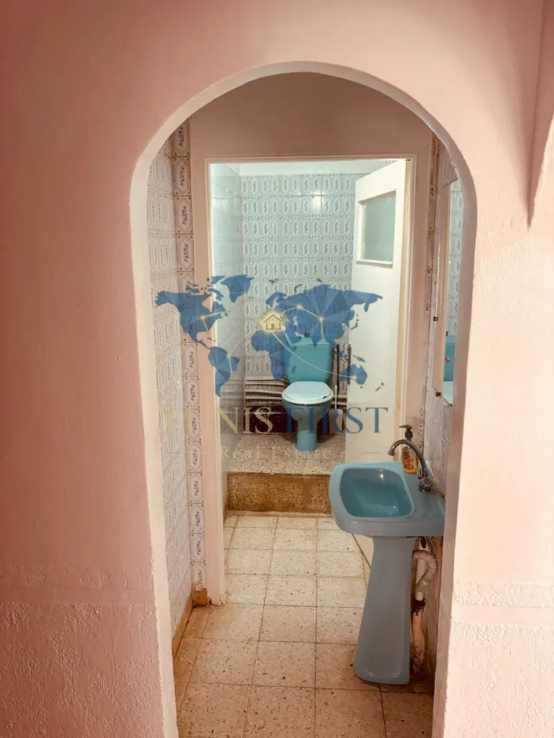 A Louer Étage Villa S3 Semi Meublé à La Marsa Plage — Marsa ville