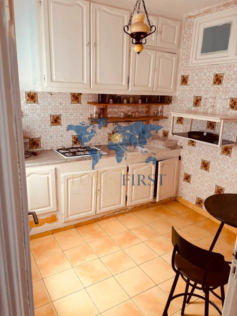 A Louer Étage Villa S3 Semi Meublé à La Marsa Plage — Marsa ville