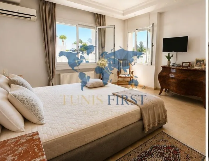 A Louer Etage de Villa Vide à Marsa Cube — Marsa Cube