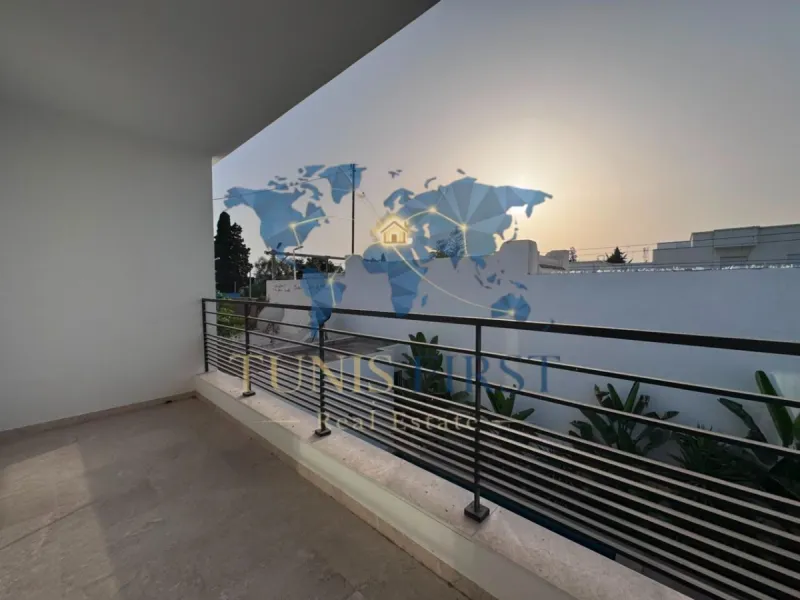 A Louer Luxueuse Villa avec piscine à Carthage — Cartage Byrsa
