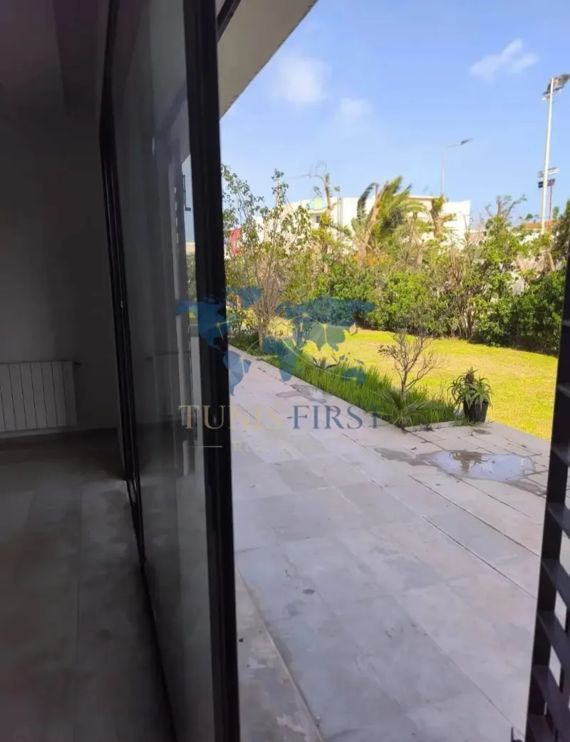A louer S+4 à Marsa stade — Cite El Khalil