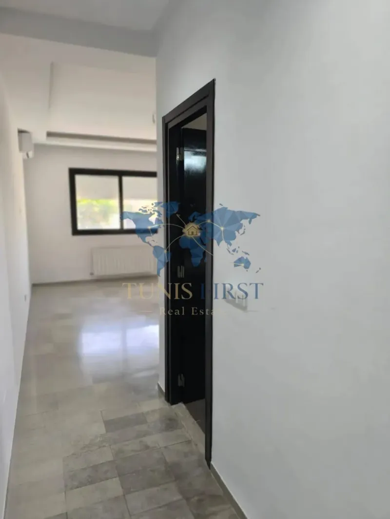 A louer S+4 à Marsa stade — Cite El Khalil