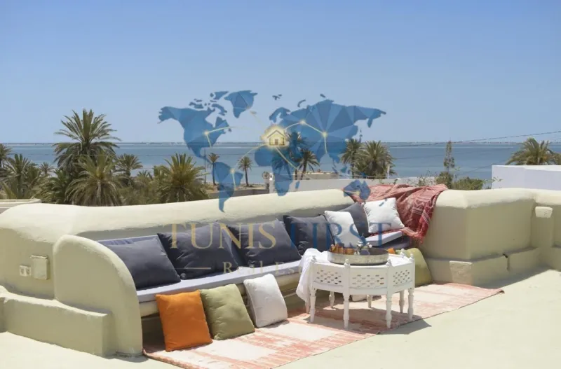 À vendre Deux villas indépendantes pieds dans l’eau à Kerkennah — Cite El Moustakbel (La Marsa)