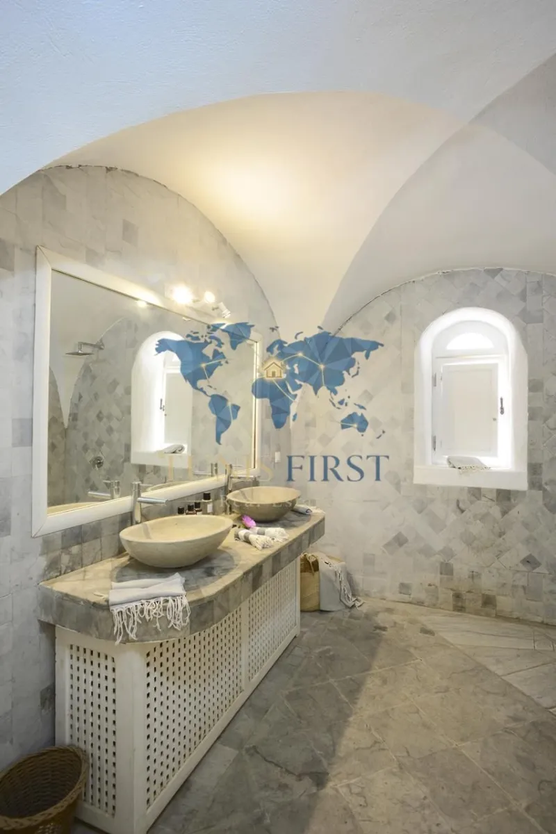 À vendre Deux villas indépendantes pieds dans l’eau à Kerkennah — Cite El Moustakbel (La Marsa)