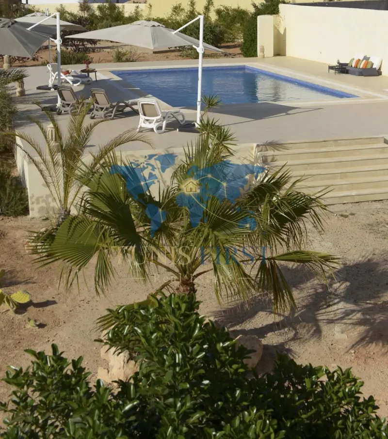 À vendre Deux villas indépendantes pieds dans l’eau à Kerkennah — Cite El Moustakbel (La Marsa)
