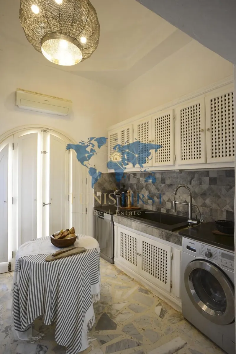 À vendre Deux villas indépendantes pieds dans l’eau à Kerkennah — Cite El Moustakbel (La Marsa)