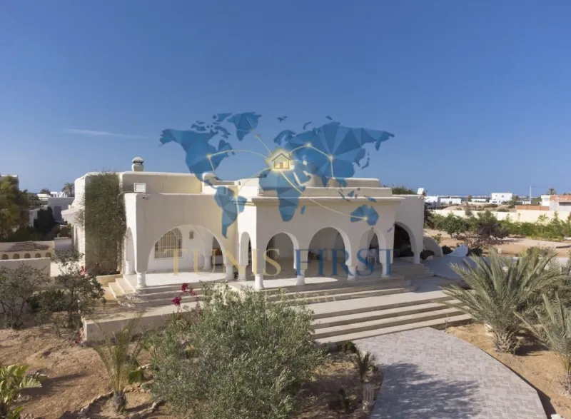 À vendre Deux villas indépendantes pieds dans l’eau à Kerkennah — Cite El Moustakbel (La Marsa)
