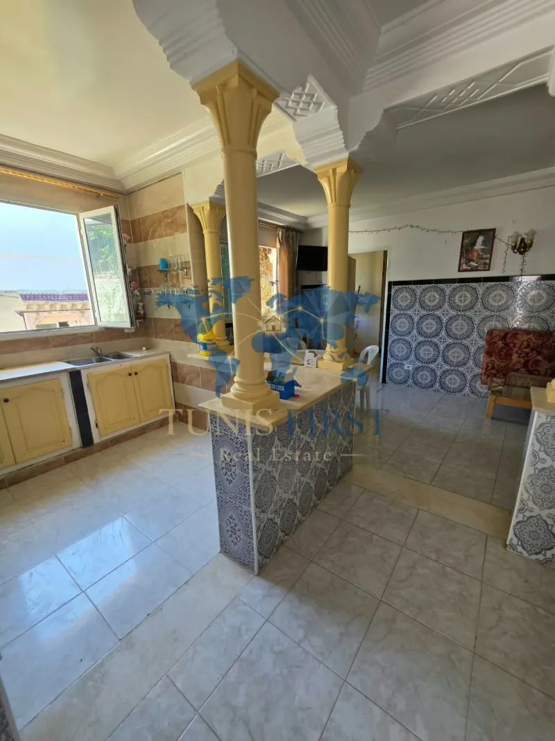 À vendre  Villa style El Bey à Tunis — Tunis centre ville