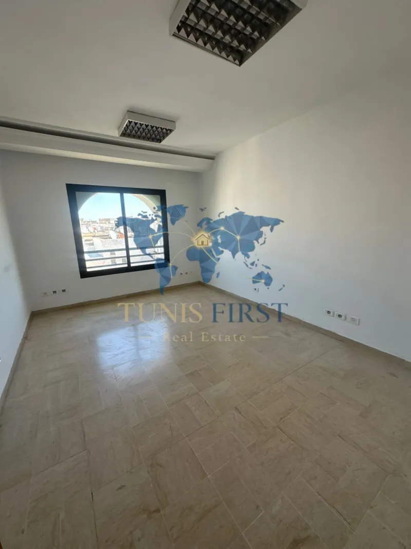 À Vendre Appartement S+2 aux Berges du Lac — Les berges du lac 1
