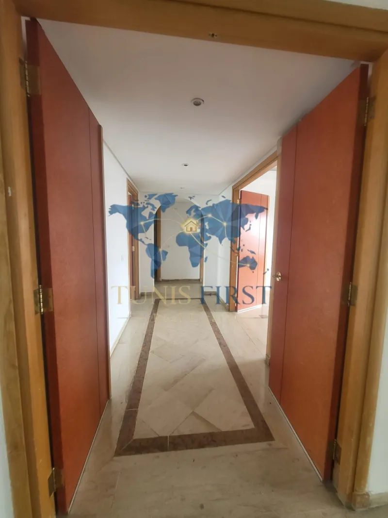 À Vendre Appartement S+2 aux Berges du Lac — Les berges du lac 1