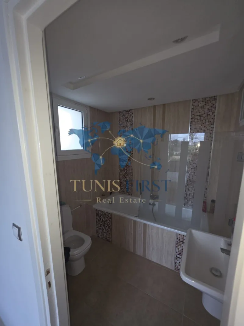 À Vendre Villa pied dans l'eau à Raoued — Raoued