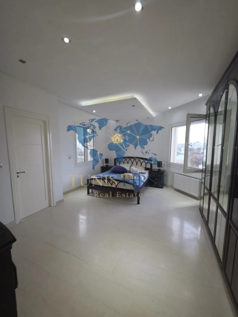 À Vendre Villa pied dans l'eau à Raoued — Raoued