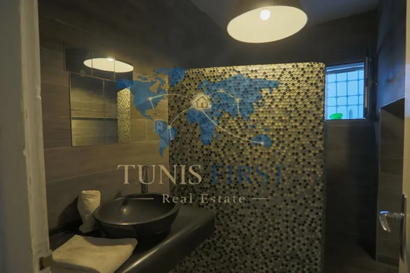 A louer RDC de Villa Meublée avec piscine à Carthage — Amilcar