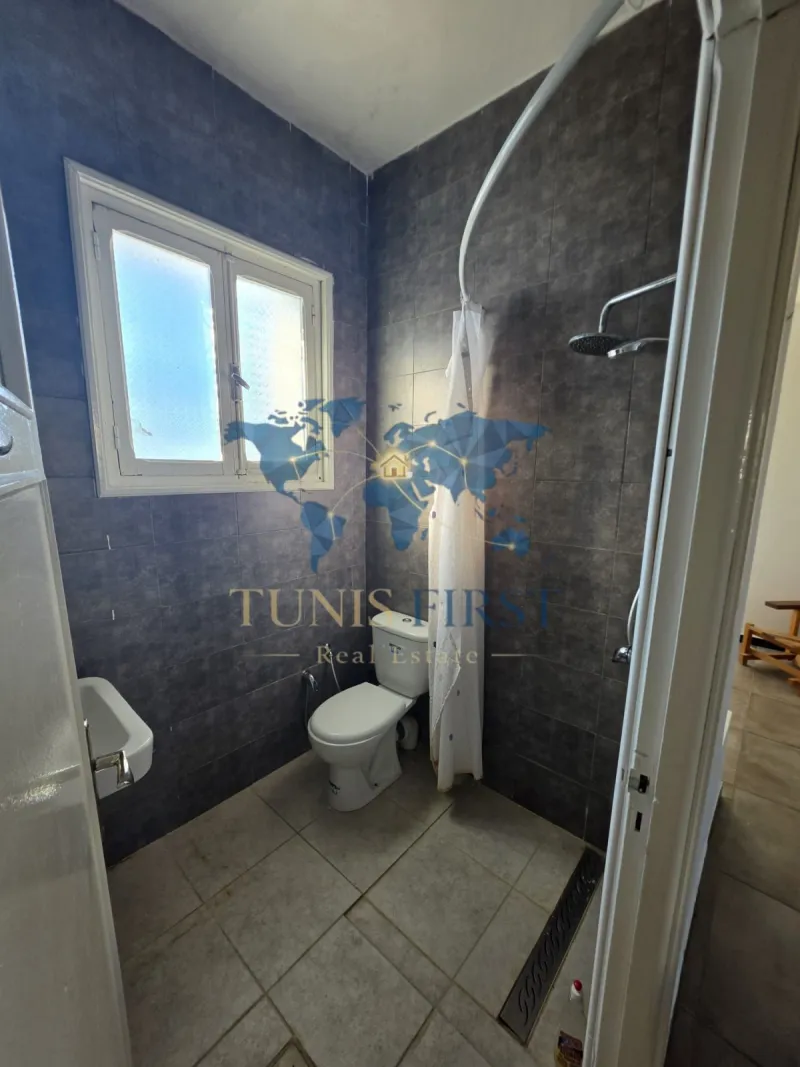 A Louer Etage de villa S+3 Meublé à La Marsa Corniche — Marsa corniche