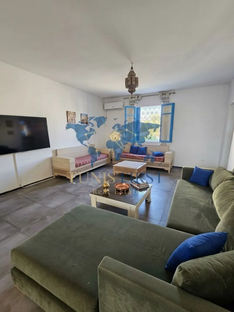 A Louer Etage de villa S+3 Meublé à La Marsa Corniche — Marsa corniche