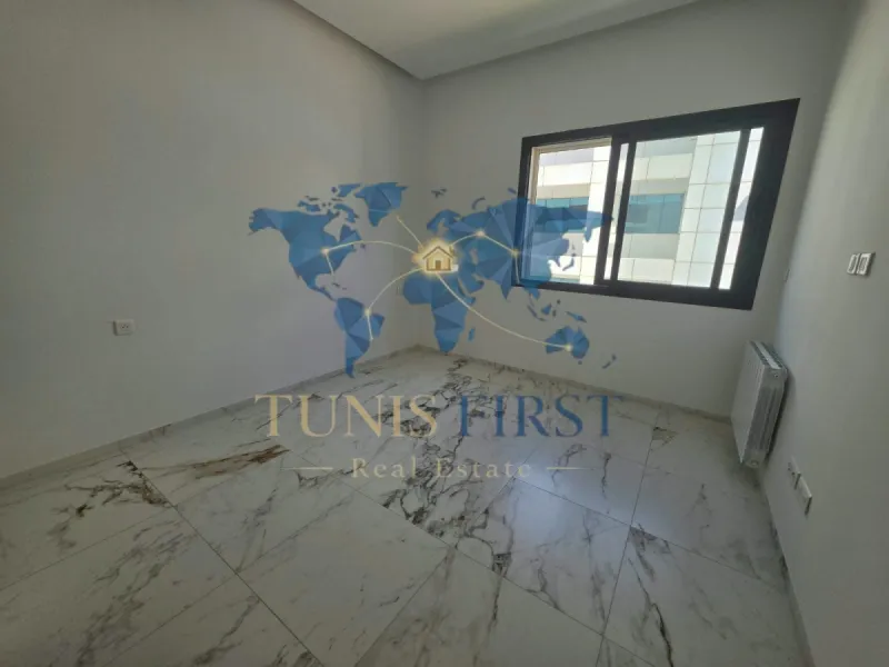 A Louer Appartement S+1 Vide à Jardin de Carthage — La Marsa