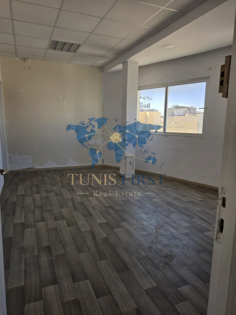 A Louer Open Space de 300 m² aux Berges du Lac 1 — Tunis